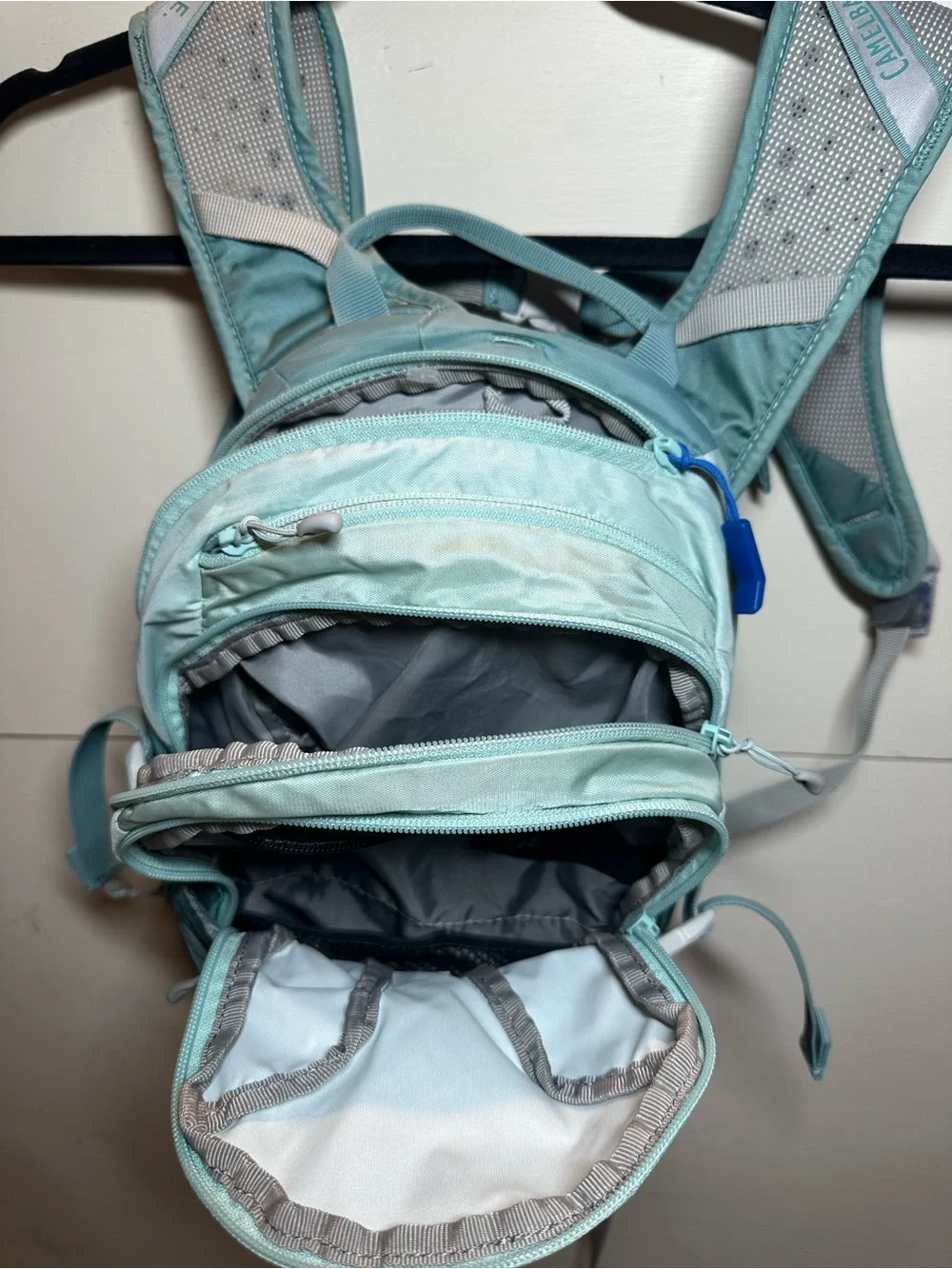 Camelbak  LUXE  Two-Tone Teal  3L Hydration Pack- No bladder